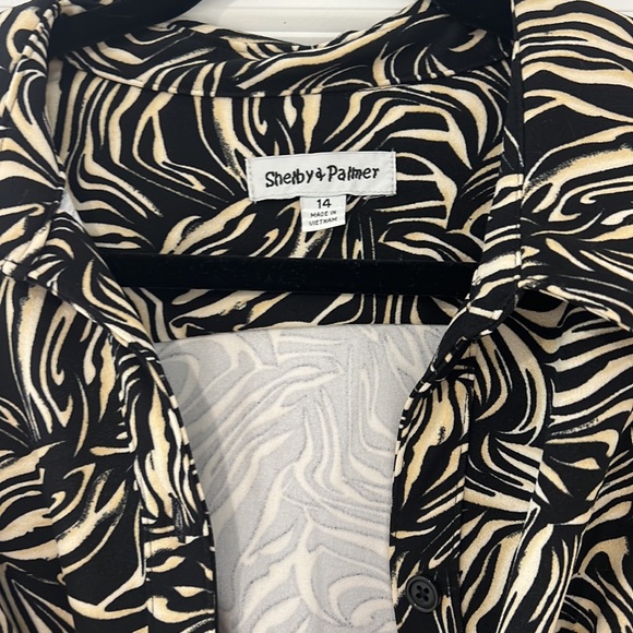 Fun patterned dress - Picture 2 of 3